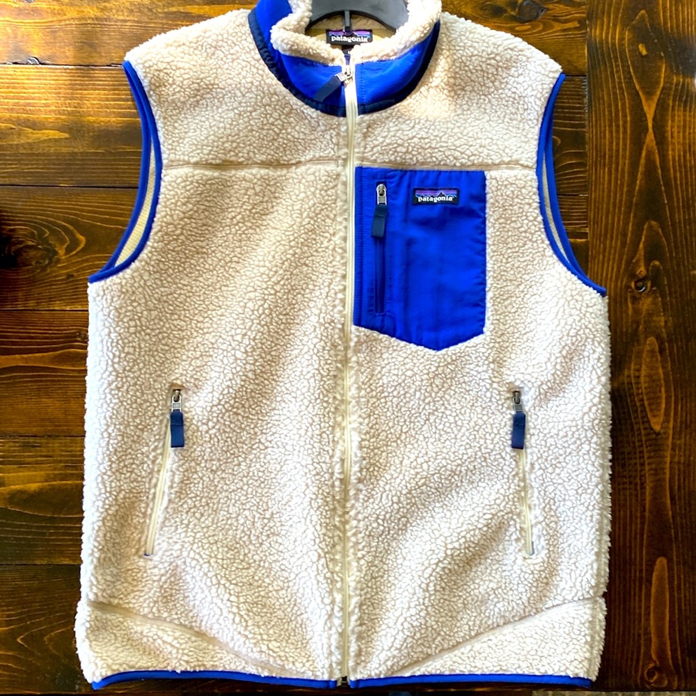 Patagonia “Classic” Retro Fleece Vest STY23048FA18. Like new-Great Shape.